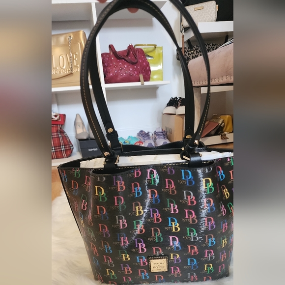 NWT DOONEY AND BURKE MULTICOLO BAG - Picture 1 of 7